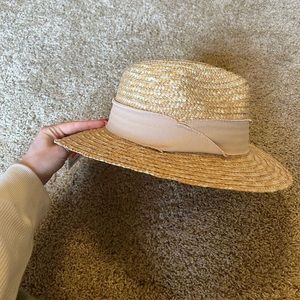 FEDORA/ NEVER WORN/ ONE SIZE/ $10